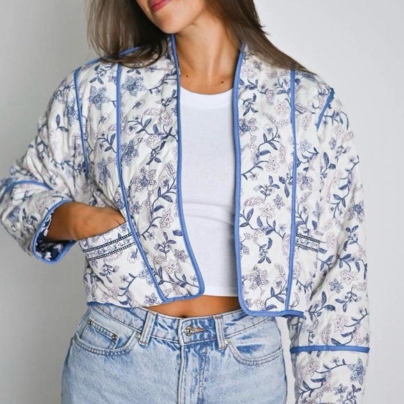 Floral Cropped Quilted Jacket - Blue/White - Picture 2 of 4